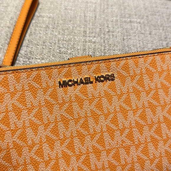 Genuine Michael Kors Clutch - Picture 2 of 12